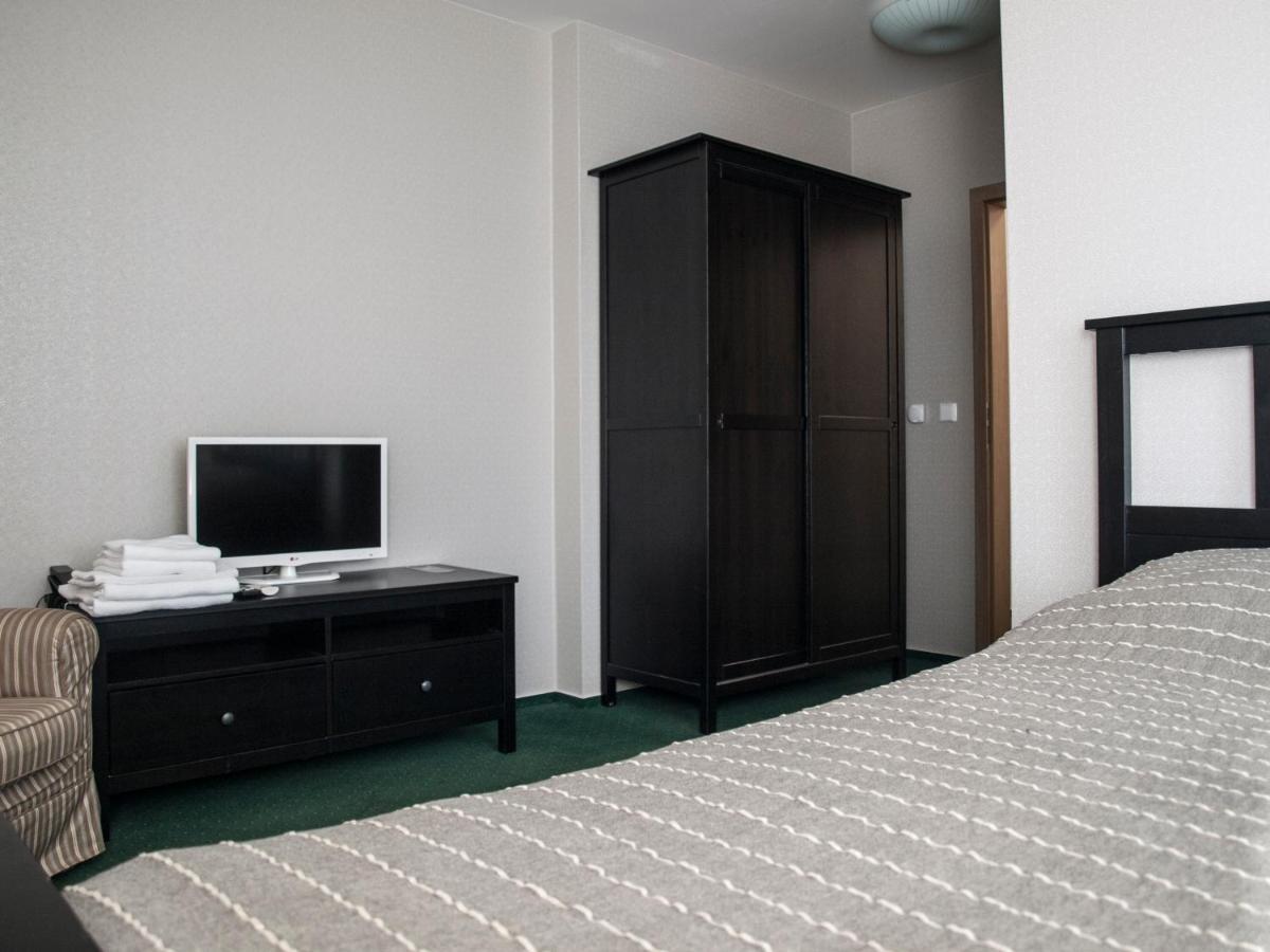 Hotel U Parku Hořovice Buitenkant foto