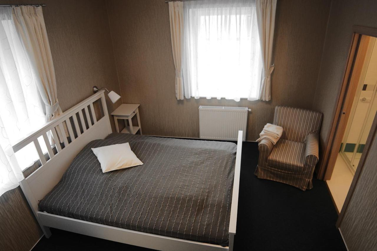 Hotel U Parku Hořovice Buitenkant foto